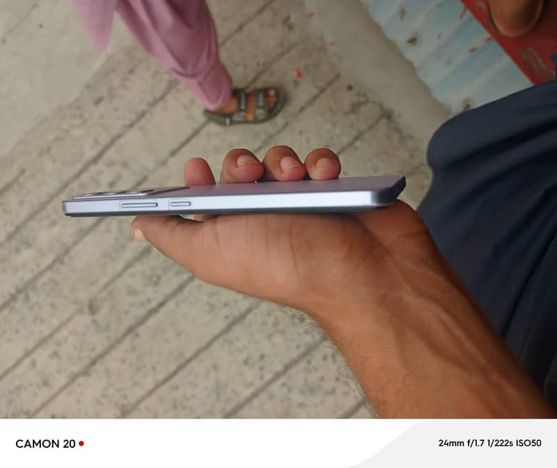 Model vivo v 27 e 4