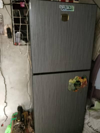 General Refrigerator Onli door problem Baki 10 by 10 condition