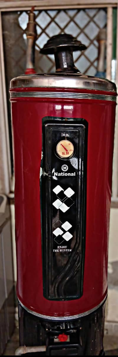 National Gas Geyser ( 35 gallons) for Sale