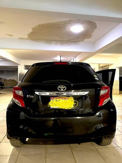 Toyota Vitz 2014