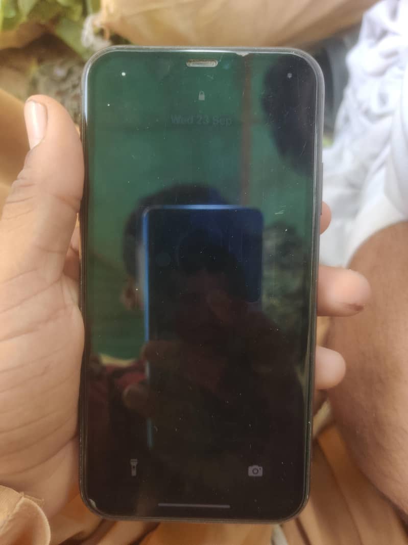 Apple iPhone 11 5