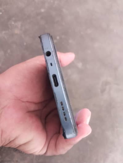 Realme C63