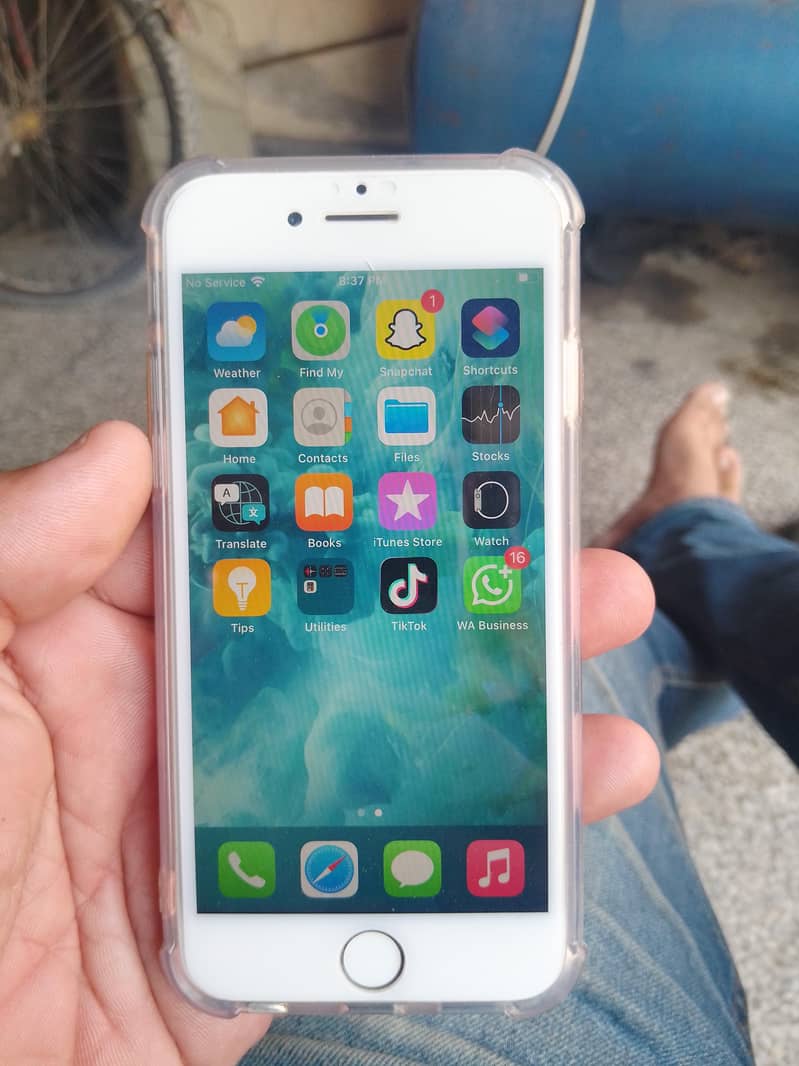 Apple iPhone 7 4