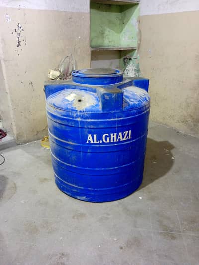 water storage tank