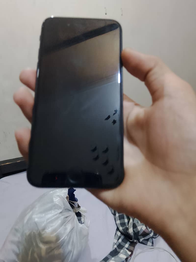 Apple iPhone 8 0