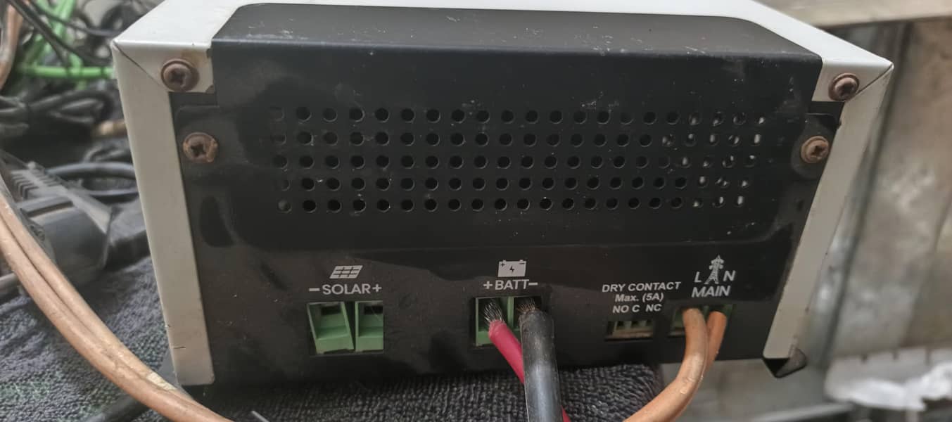 all okay working from a same time charging controller 1