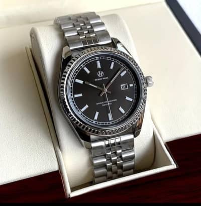Pablo Raez digital watch silver black color comb