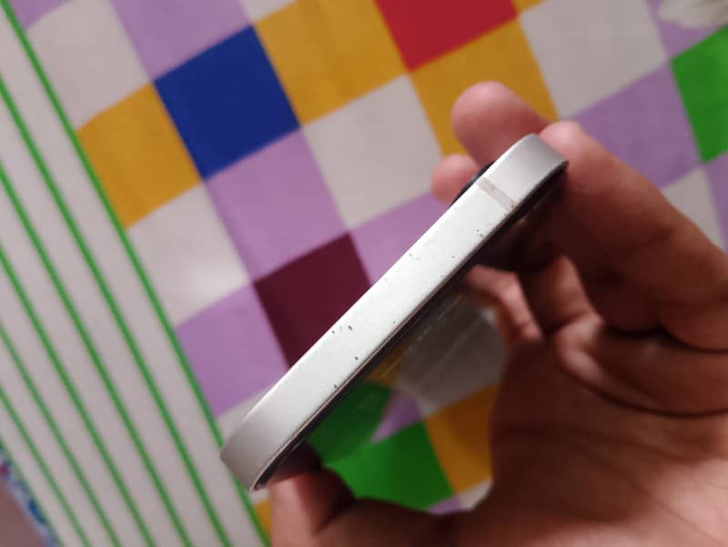 Apple iPhone 12 3