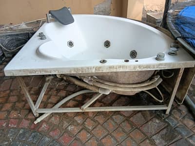 jaccuzi bath tub