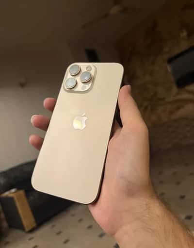 Apple iPhone 16 Pro Max