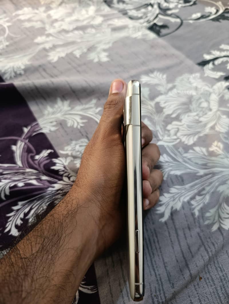 Google Pixel 8 Pro 1