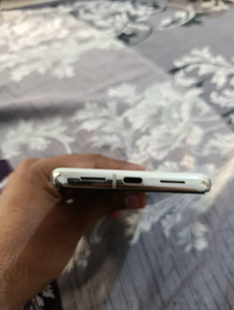 Google Pixel 8 Pro 3