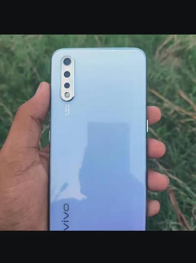 Vivo S1