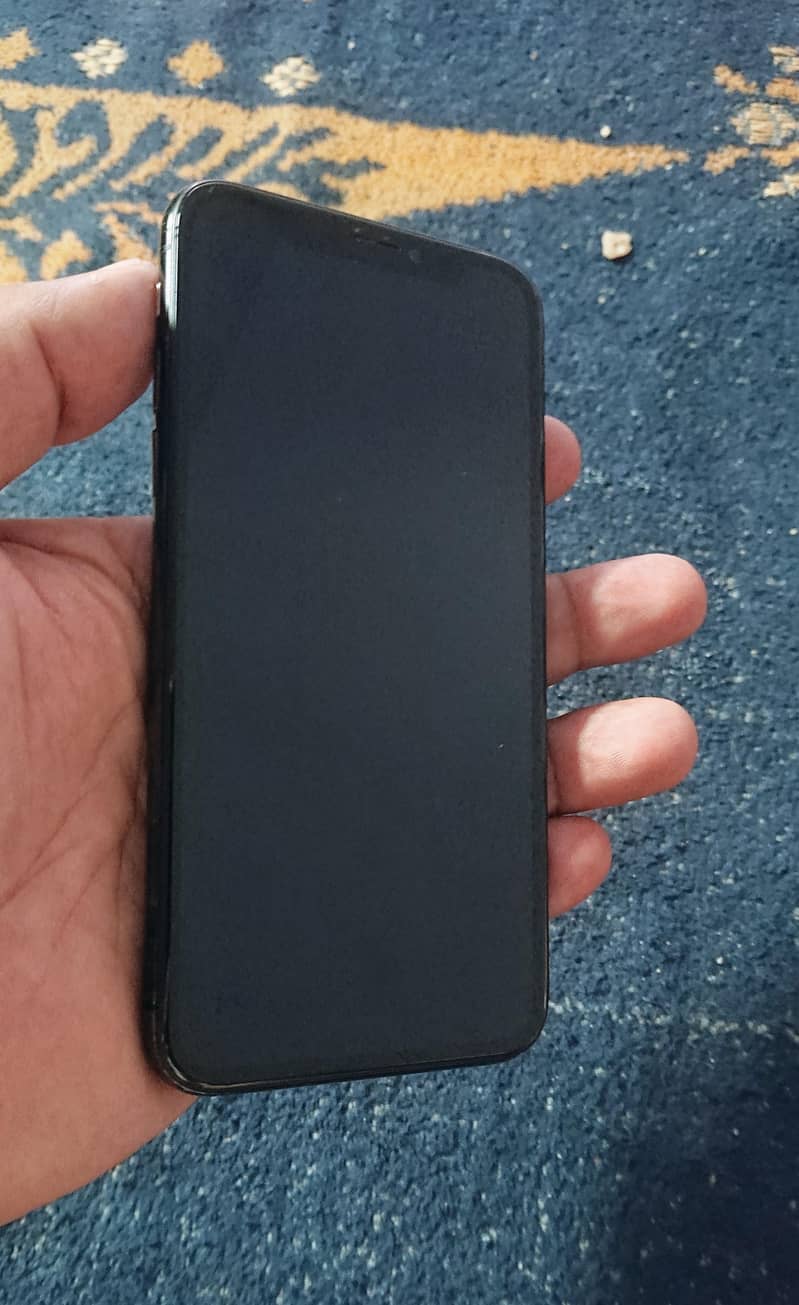 Apple iPhone X 0
