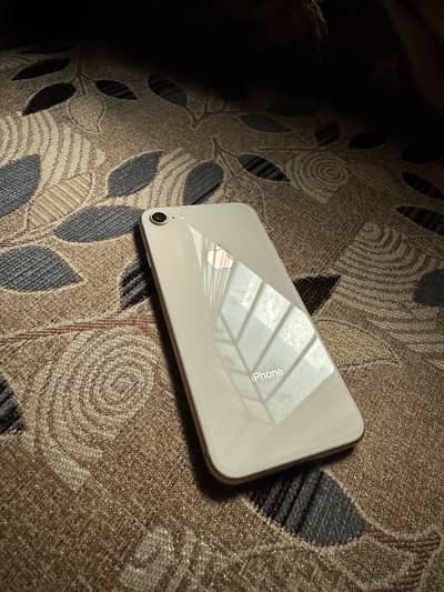 Apple iPhone 8