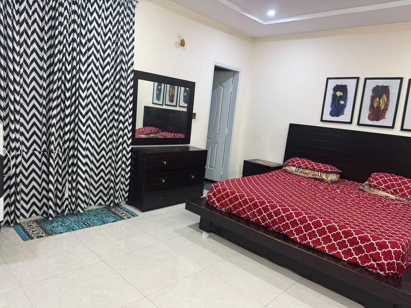 Selling Bed + side Table & dressing table 2