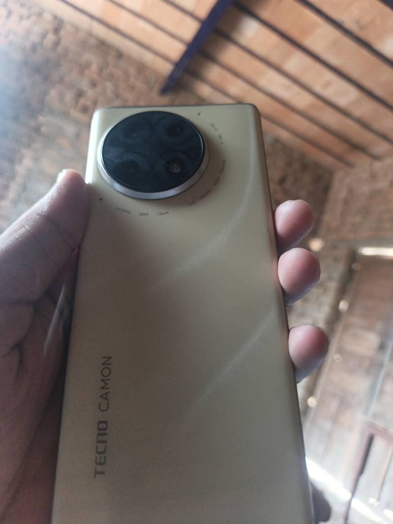 Tecno CAMON 30S 0