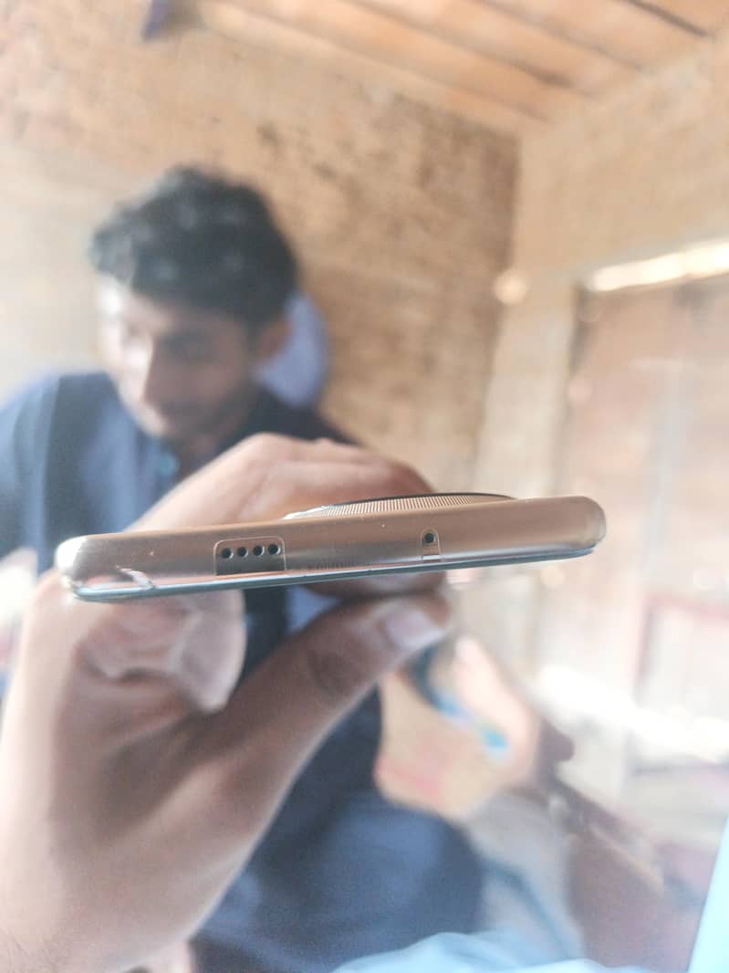 Tecno CAMON 30S 4