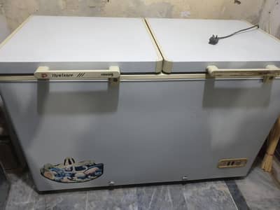 freezer and refrigerator double compraser