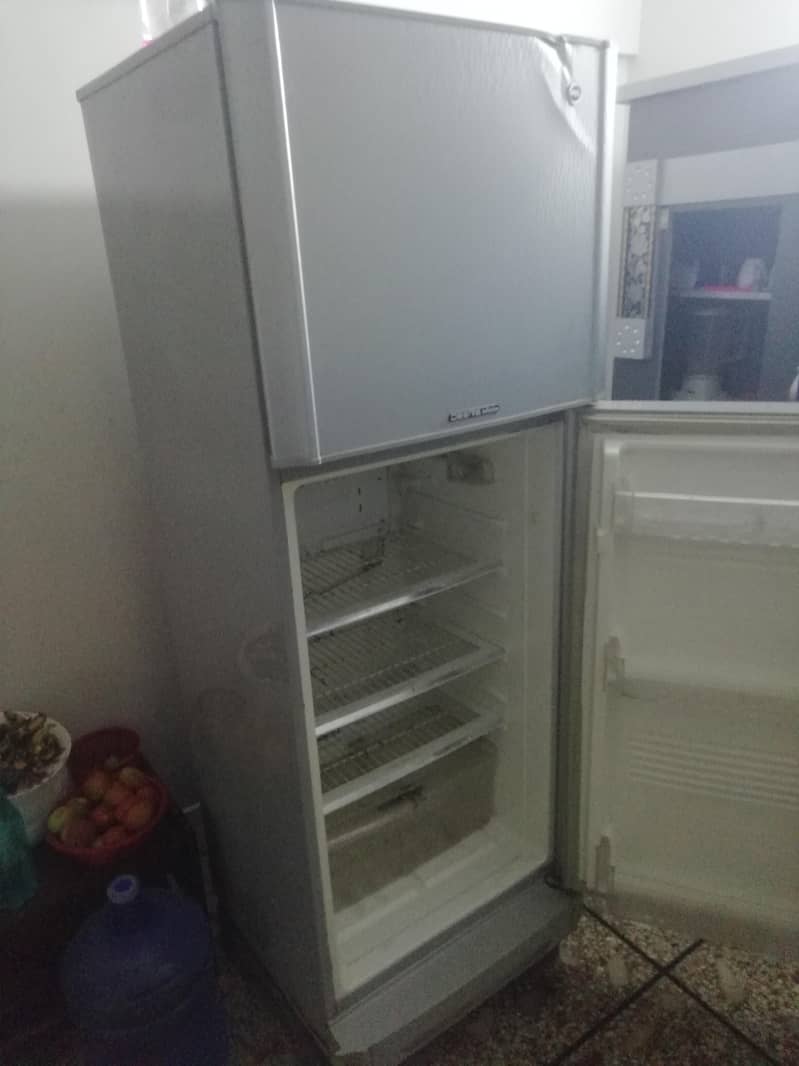 pel refrigerator 7