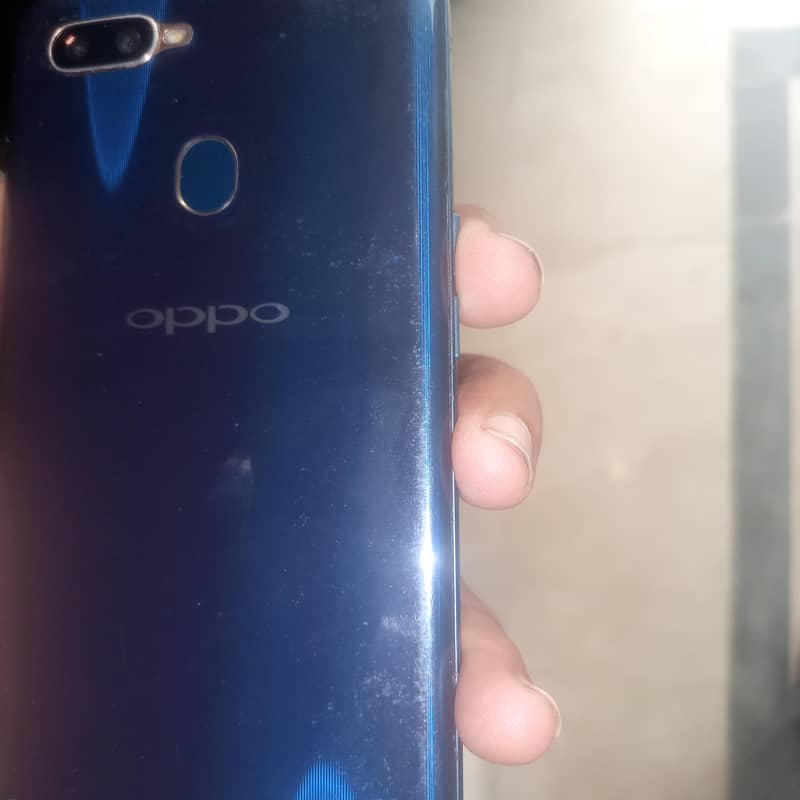 OPPO A7 0
