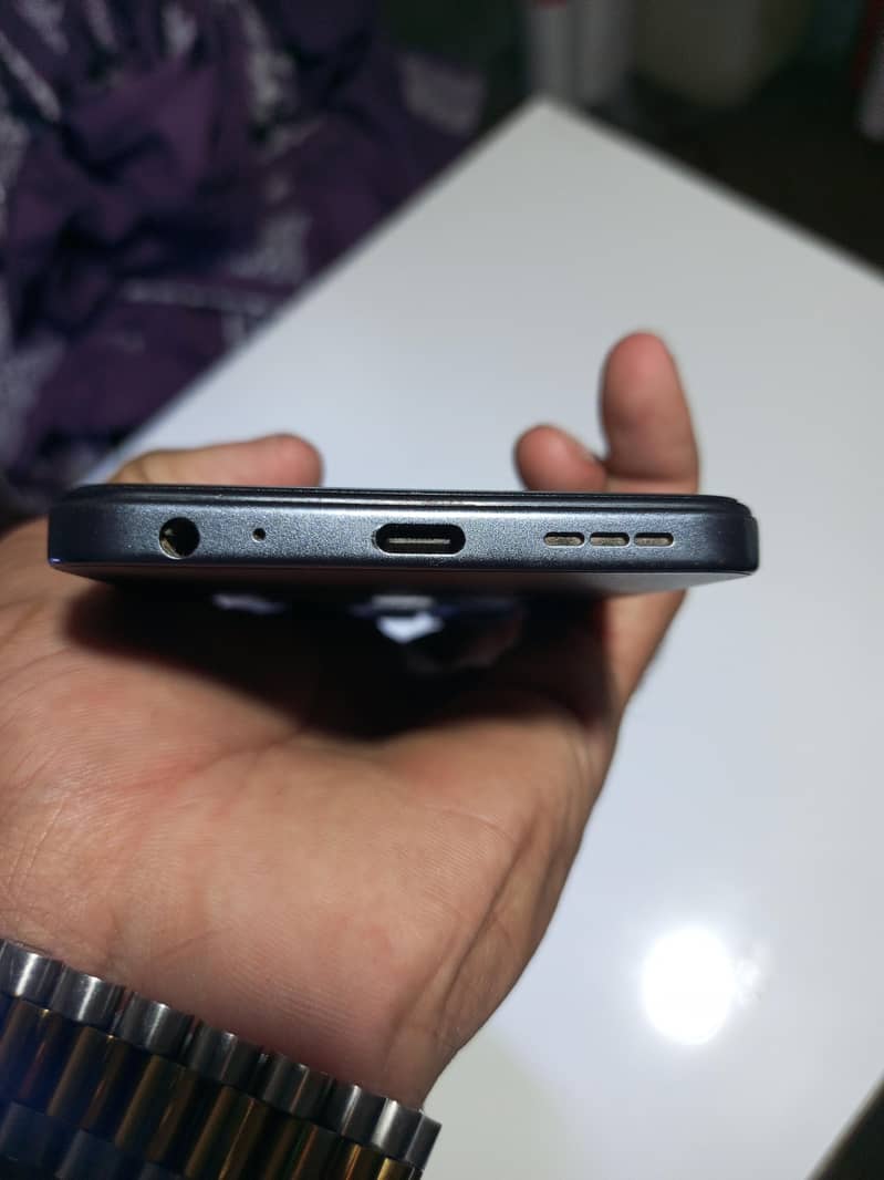 Tecno spark 40 8