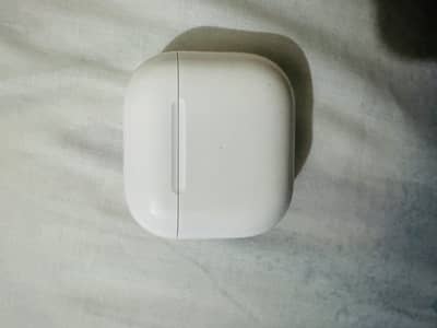 Apple AirPods 4 with ANC