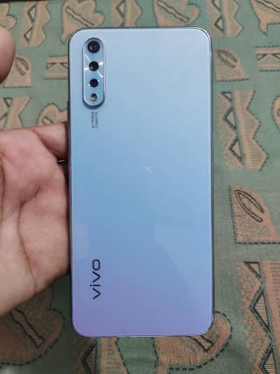 Vivo S1
