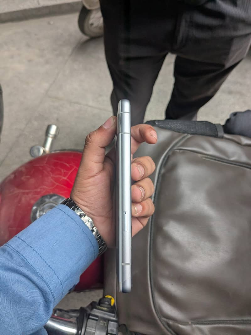 Google Pixel 7a 3
