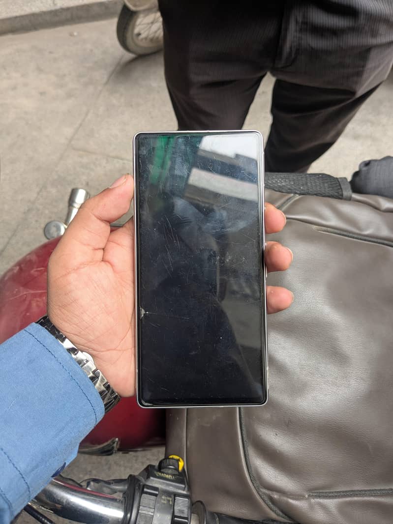 Google Pixel 7a 5