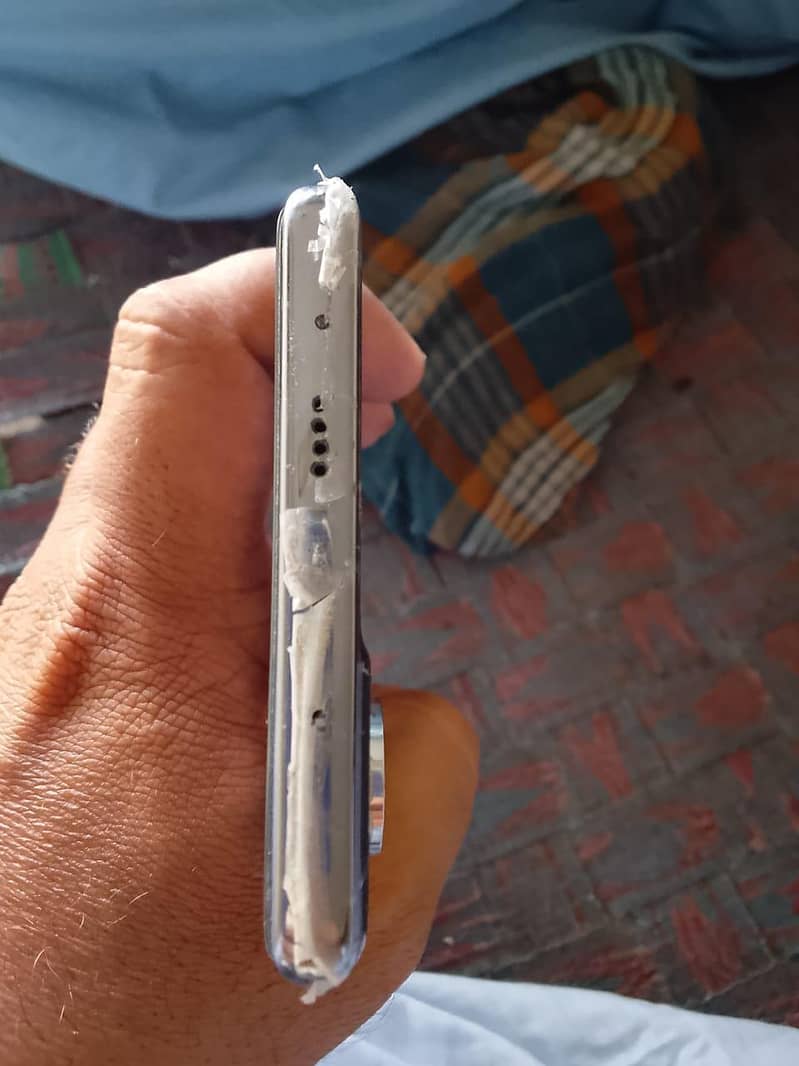 Tecno CAMON 40 Pro 3
