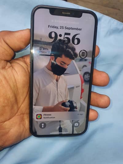 Apple iPhone 12