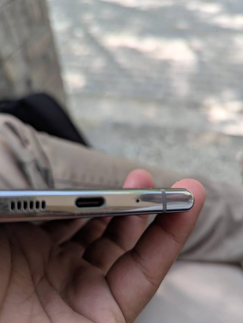 Samsung Mobile Note 10 Plus 2