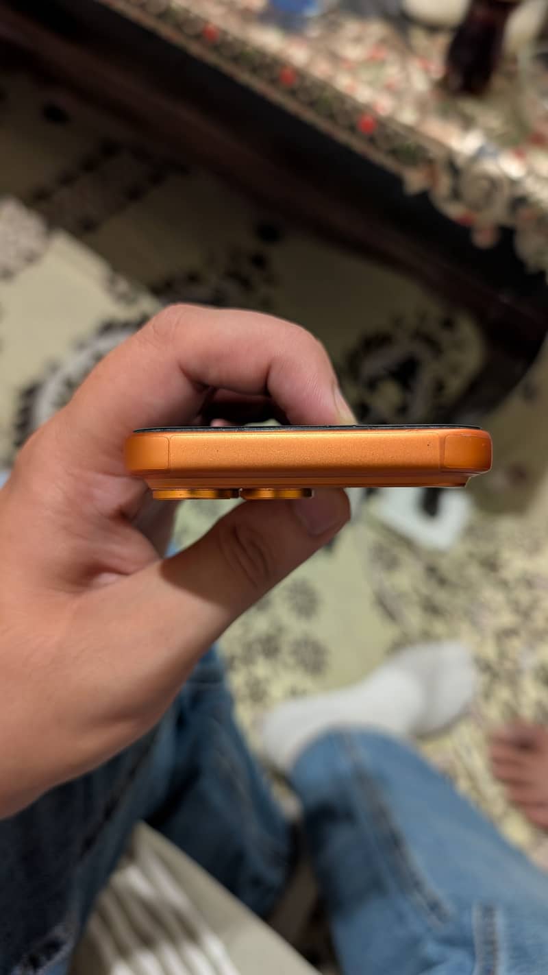 Apple iPhone 17 Pro Max 4