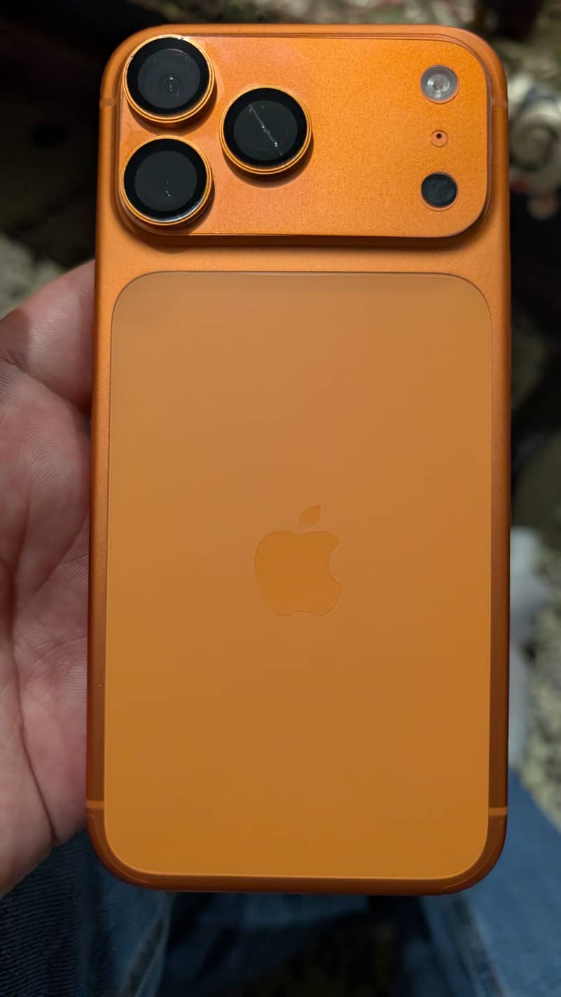 Apple iPhone 17 Pro Max 7