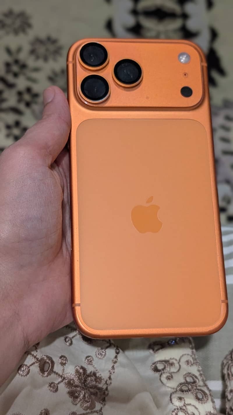 Apple iPhone 17 Pro Max 8