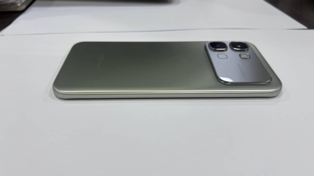 Infinix Note Edge 3