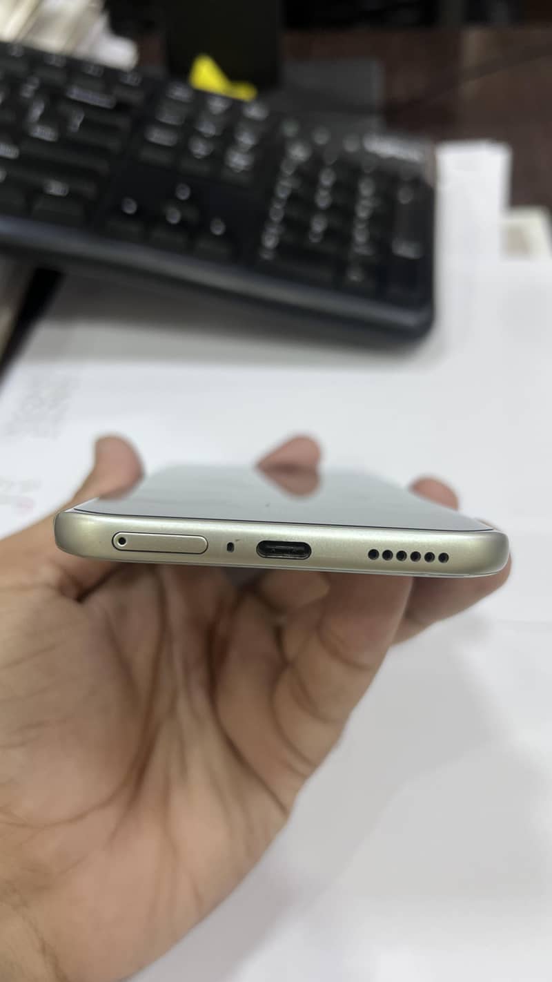 Infinix Note Edge 6