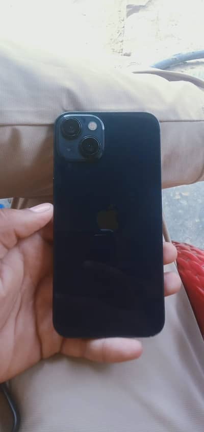 Apple iPhone 13
