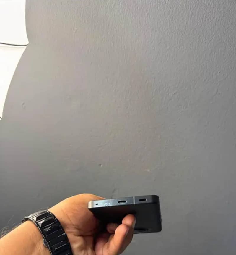 Sharp Aquos Sense7 exchange possible pixel phone 2