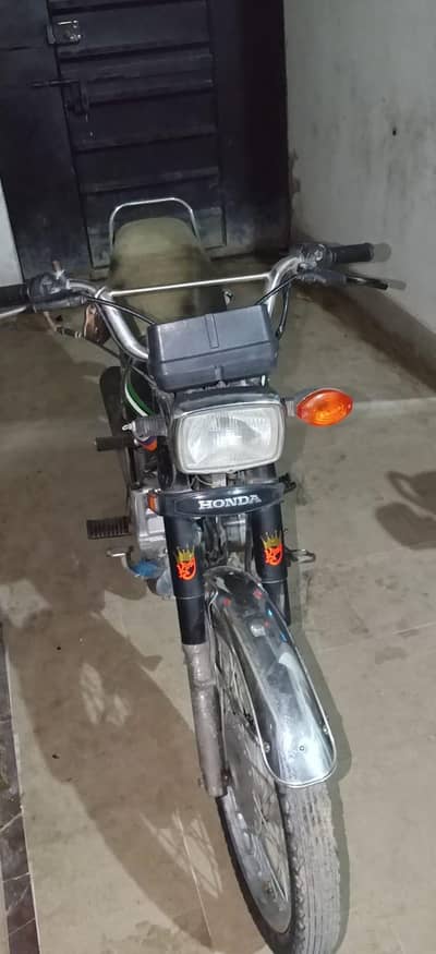 bike ma koi Kam nhi ha lo or chalao