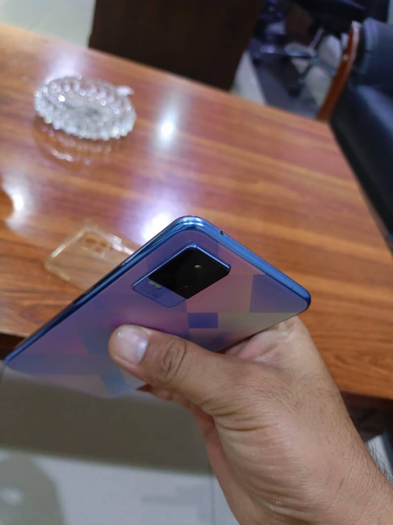 Vivo V21e 7