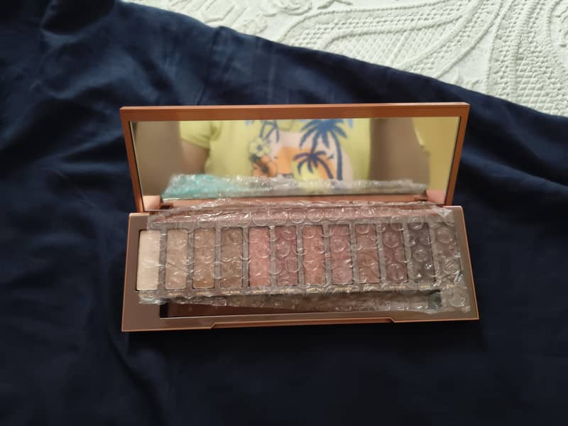 eye shadows imported 1