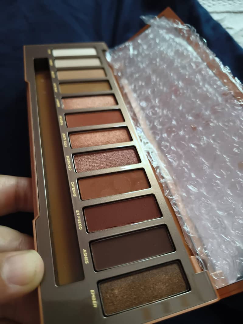 eye shadows imported 3
