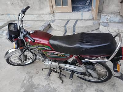 Honda Cd 70 new condition only 17000 km used lool like new