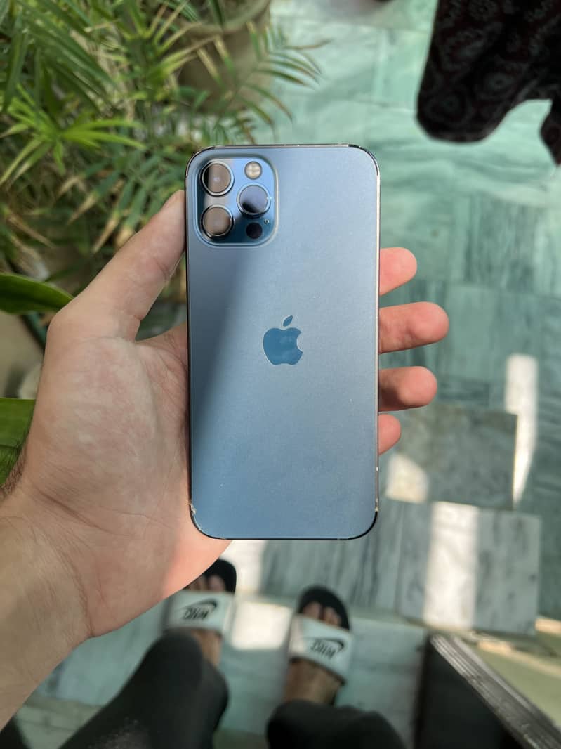 Apple iPhone 12 Pro 0
