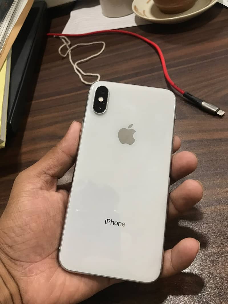 Apple iPhone X 3