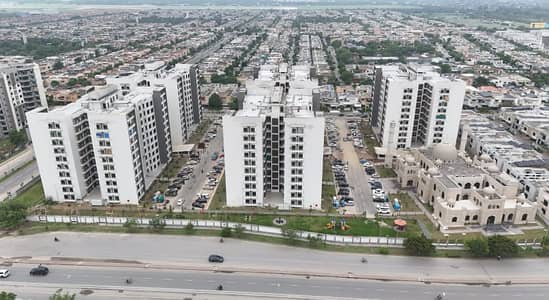 4 Bed Flat For Sale in Askari 10 | Investor Rate | Urgent Sale