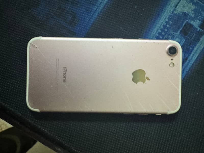 Apple iPhone 7 5