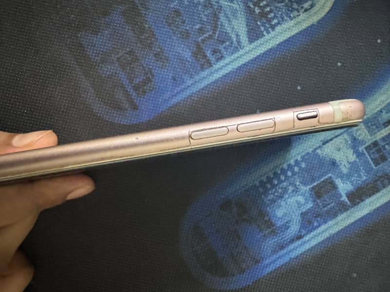 Apple iPhone 7 7